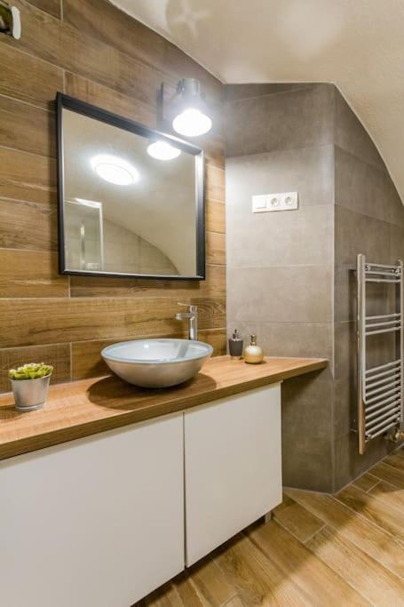 Charming Central Residence By Newave Apartments Budapeşte Dış mekan fotoğraf